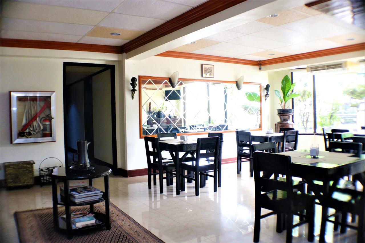 Zen Rooms Vest Grand Suites Bohol タグビララン エクステリア 写真