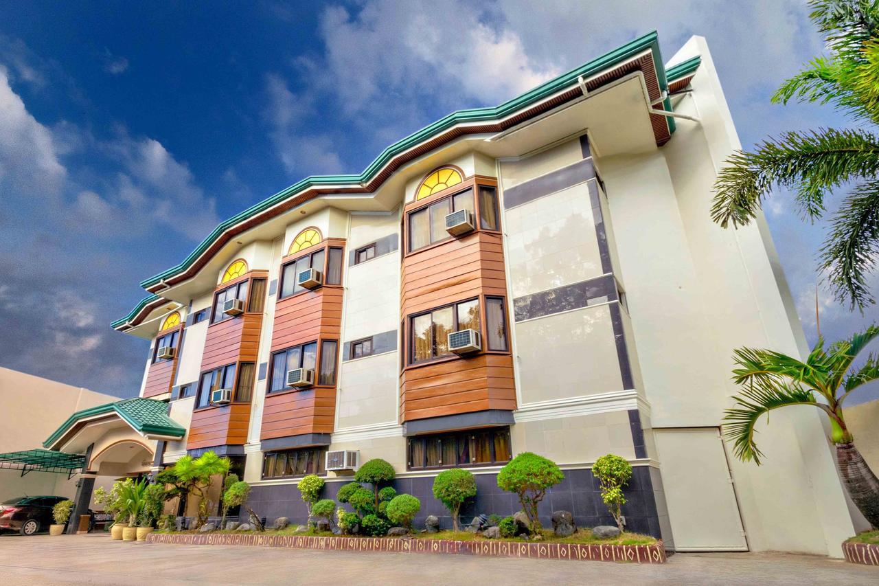 Zen Rooms Vest Grand Suites Bohol タグビララン エクステリア 写真